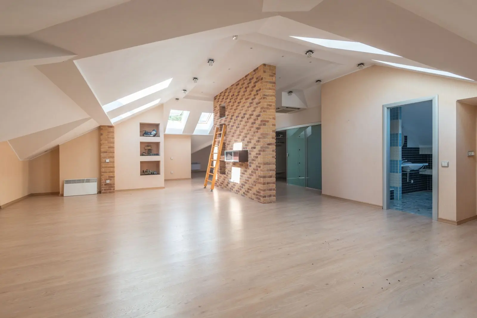 Move-out clean in Croydon